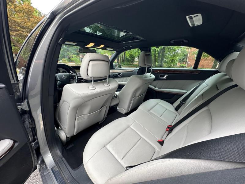 Mercedes-Benz E-Class E350 Sedan 2010