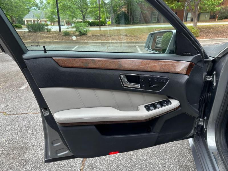 Mercedes-Benz E-Class E350 Sedan 2010