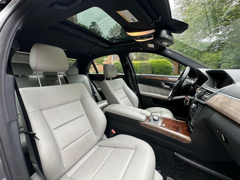 Mercedes-Benz E-Class E350 Sedan 2010