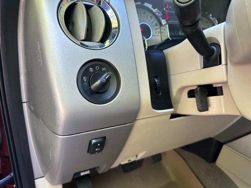 Ford Expedition Limited 2WD 2012