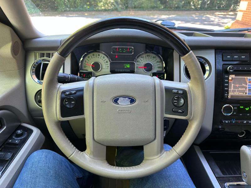 Ford Expedition Limited 2WD 2012
