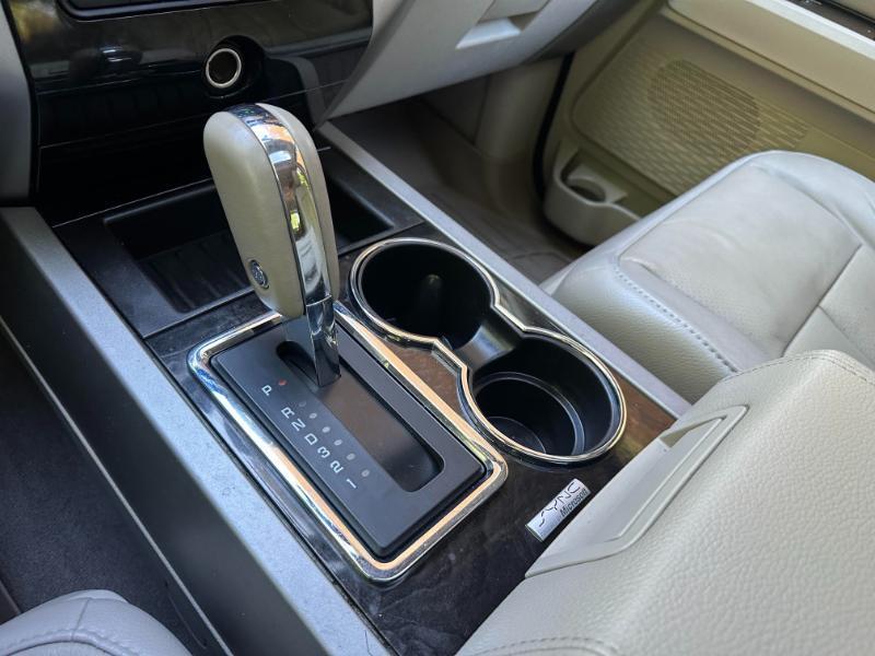 Ford Expedition Limited 2WD 2012