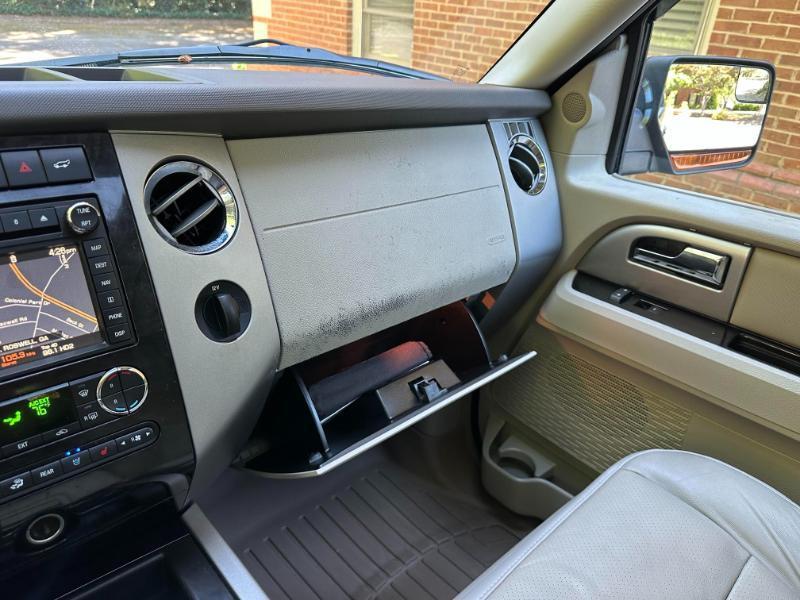 Ford Expedition Limited 2WD 2012