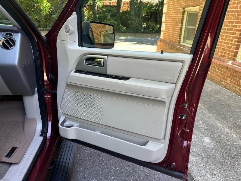 Ford Expedition Limited 2WD 2012