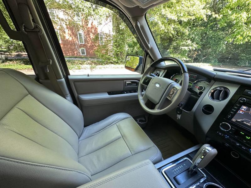 Ford Expedition Limited 2WD 2012