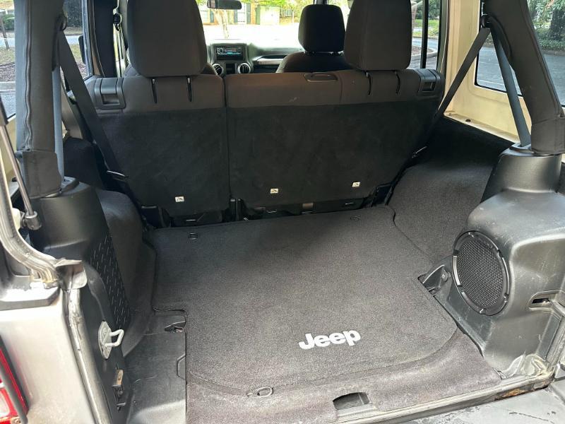 Jeep Wrangler Unlimited Sport 4WD 2014