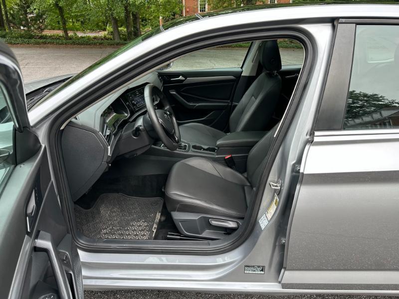 Volkswagen Jetta 1.4T S 8A 2020