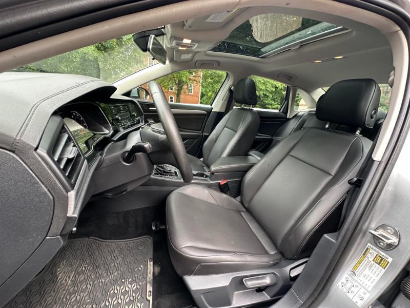Volkswagen Jetta 1.4T S 8A 2020