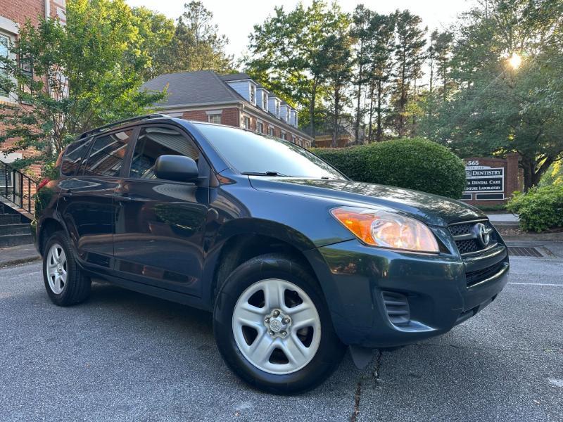 Toyota RAV4 Base I4 2WD 2011