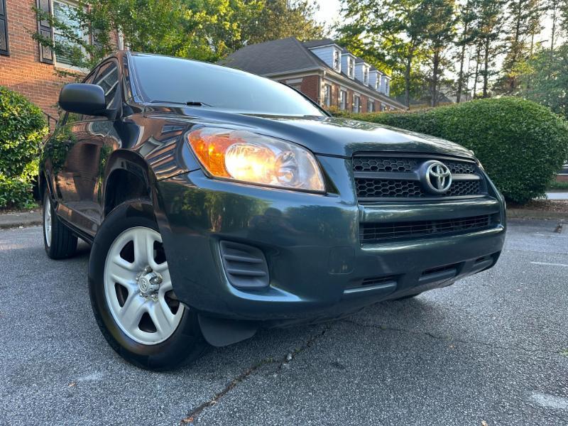 Toyota RAV4 Base I4 2WD 2011
