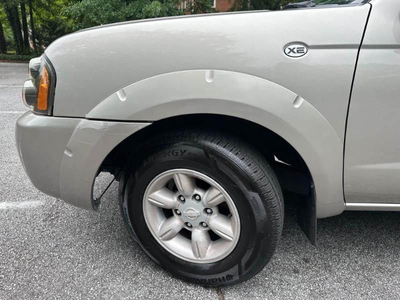 Nissan Frontier King Cab 2WD 2003