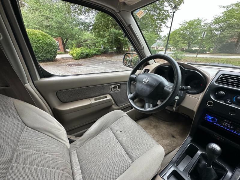 Nissan Frontier King Cab 2WD 2003
