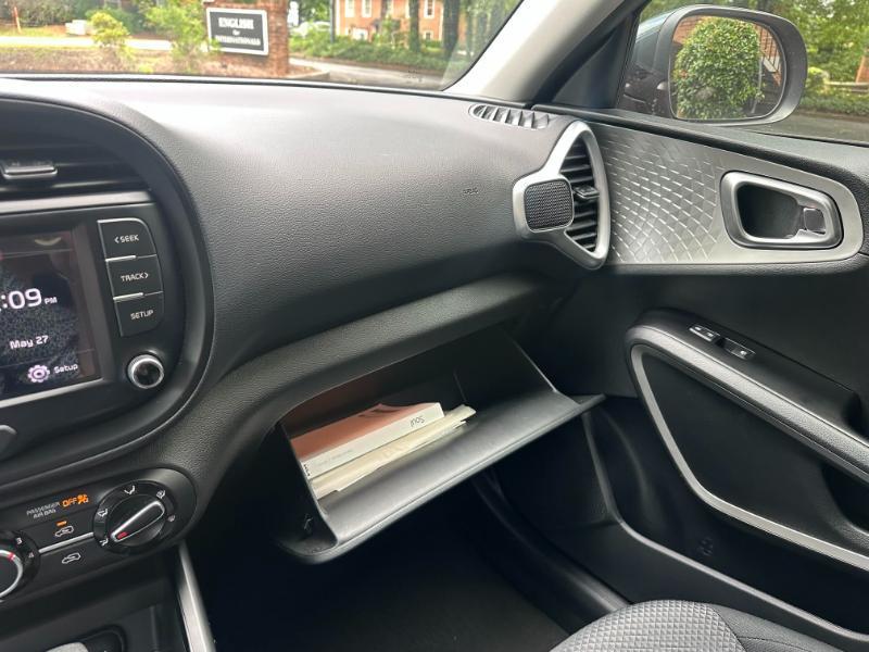 Kia Soul LX CVT 2022