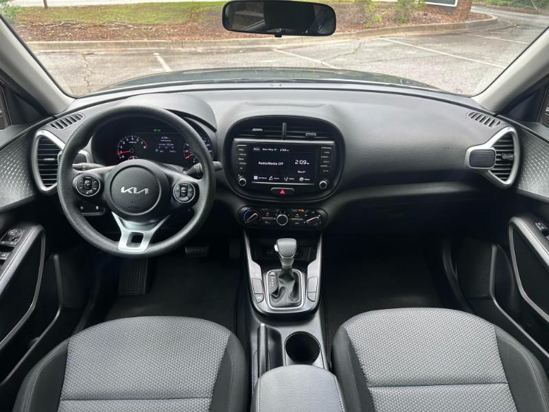 Kia Soul LX CVT 2022