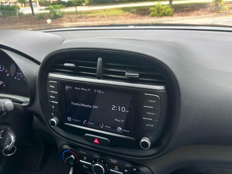 Kia Soul LX CVT 2022