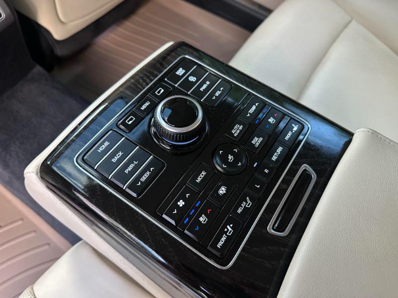 Hyundai Equus 4dr Sdn Ultimate 2014