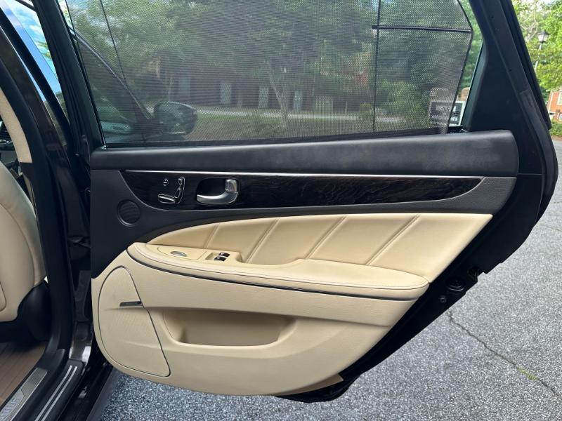 Hyundai Equus 4dr Sdn Ultimate 2014