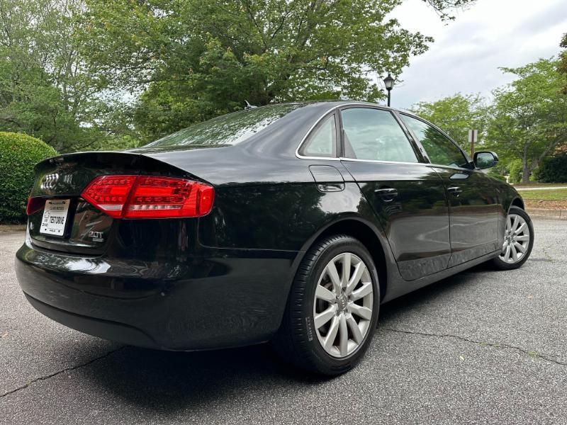 Audi A4 2.0T Sedan quattro Tiptronic 2012