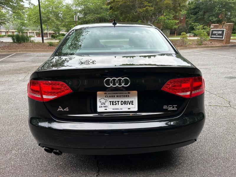 Audi A4 2.0T Sedan quattro Tiptronic 2012