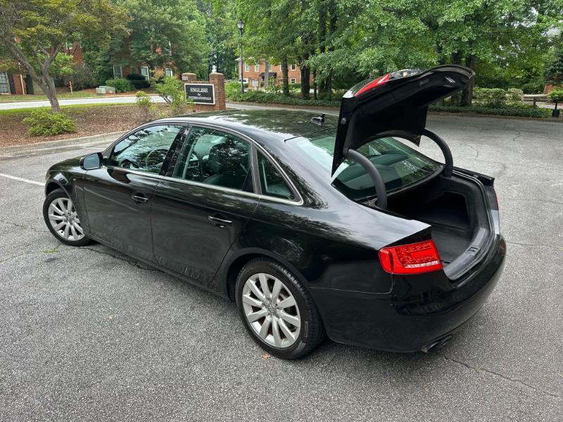 Audi A4 2.0T Sedan quattro Tiptronic 2012