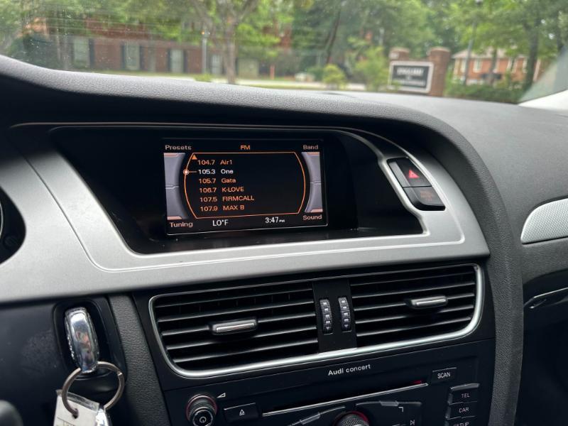 Audi A4 2.0T Sedan quattro Tiptronic 2012