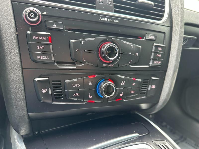 Audi A4 2.0T Sedan quattro Tiptronic 2012