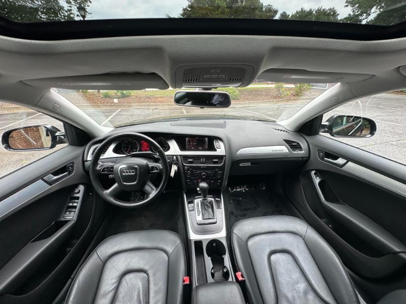 Audi A4 2.0T Sedan quattro Tiptronic 2012