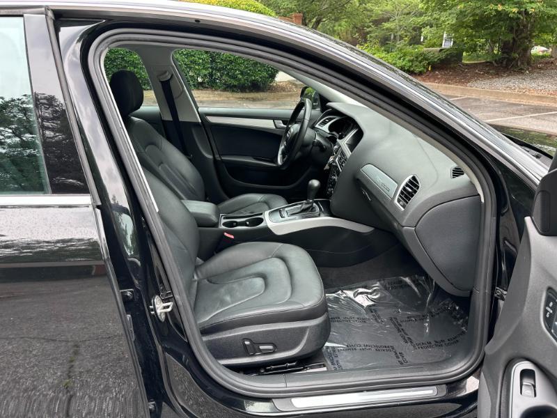 Audi A4 2.0T Sedan quattro Tiptronic 2012