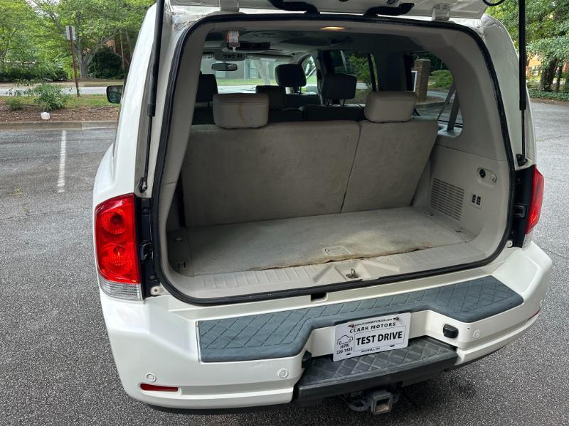 Nissan Armada Titanium 2WD 2010