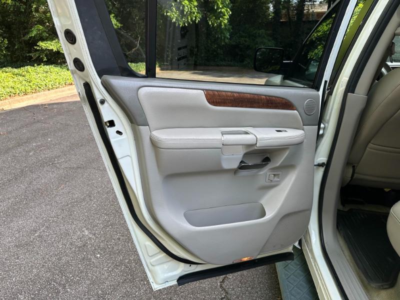 Nissan Armada Titanium 2WD 2010
