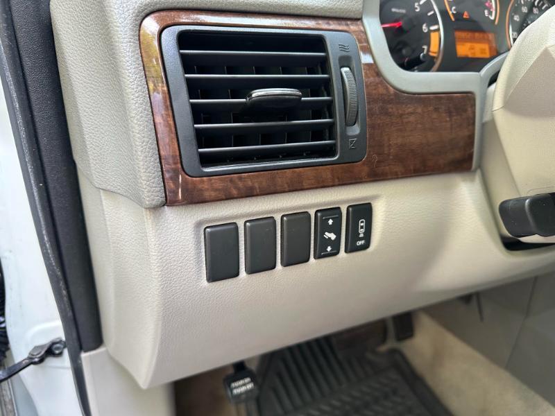 Nissan Armada Titanium 2WD 2010