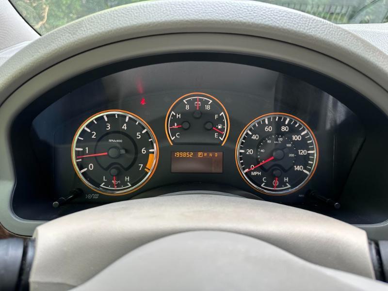 Nissan Armada Titanium 2WD 2010