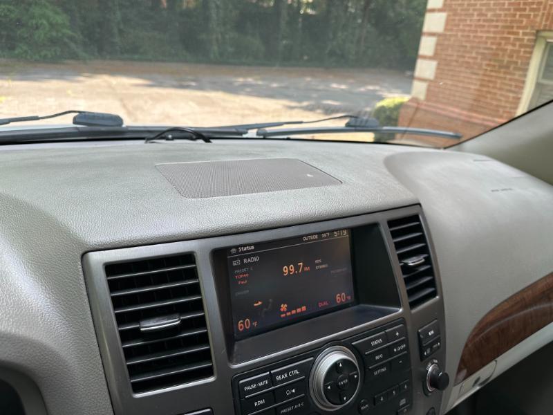 Nissan Armada Titanium 2WD 2010