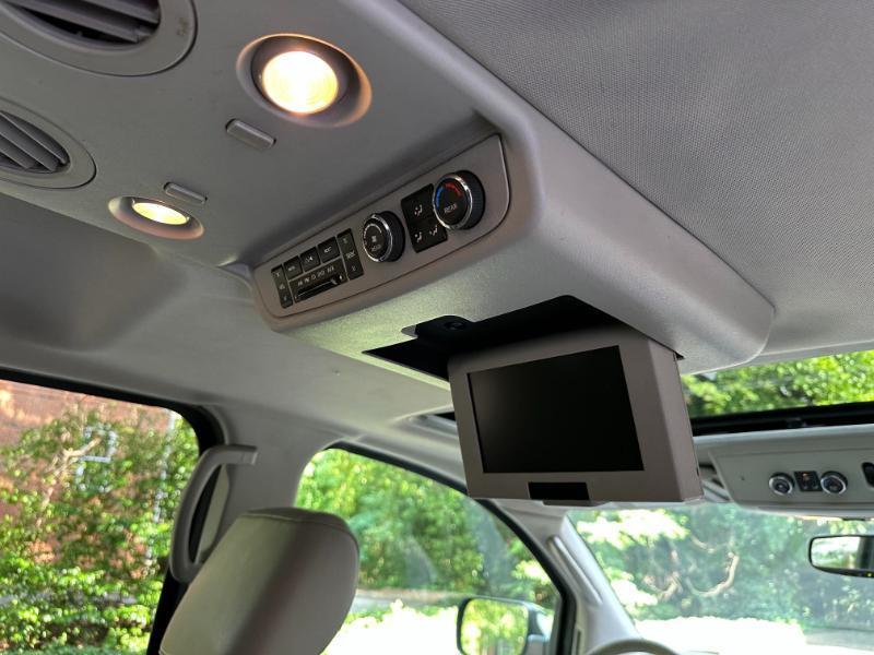 Nissan Armada Titanium 2WD 2010