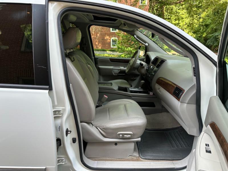 Nissan Armada Titanium 2WD 2010