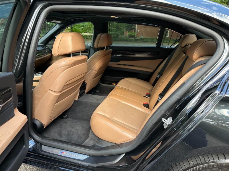 BMW 7-Series 750Li 2014