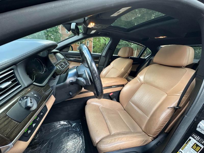BMW 7-Series 750Li 2014