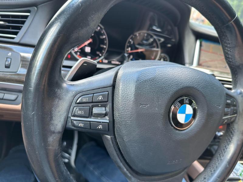 BMW 7-Series 750Li 2014