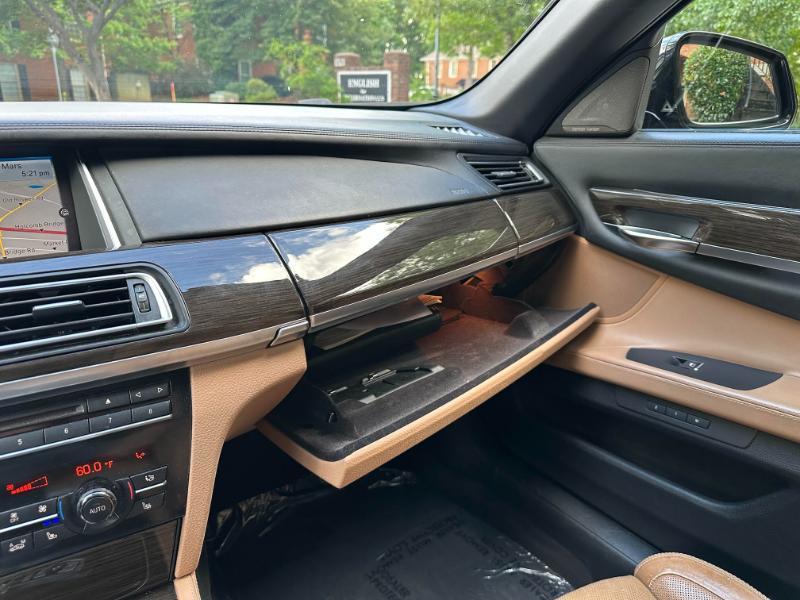 BMW 7-Series 750Li 2014