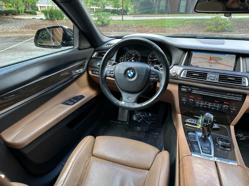 BMW 7-Series 750Li 2014