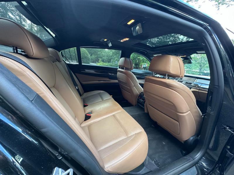 BMW 7-Series 750Li 2014