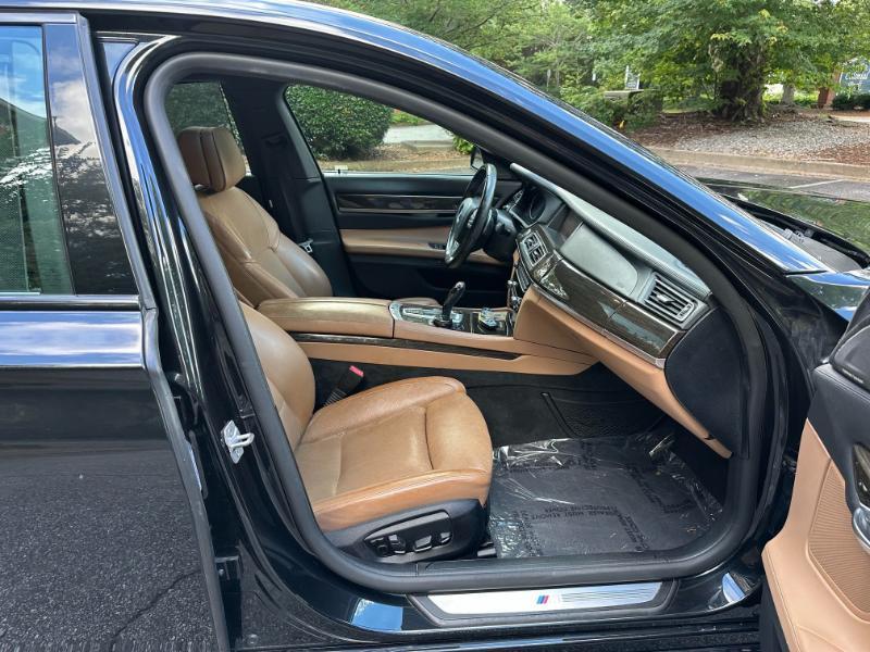 BMW 7-Series 750Li 2014