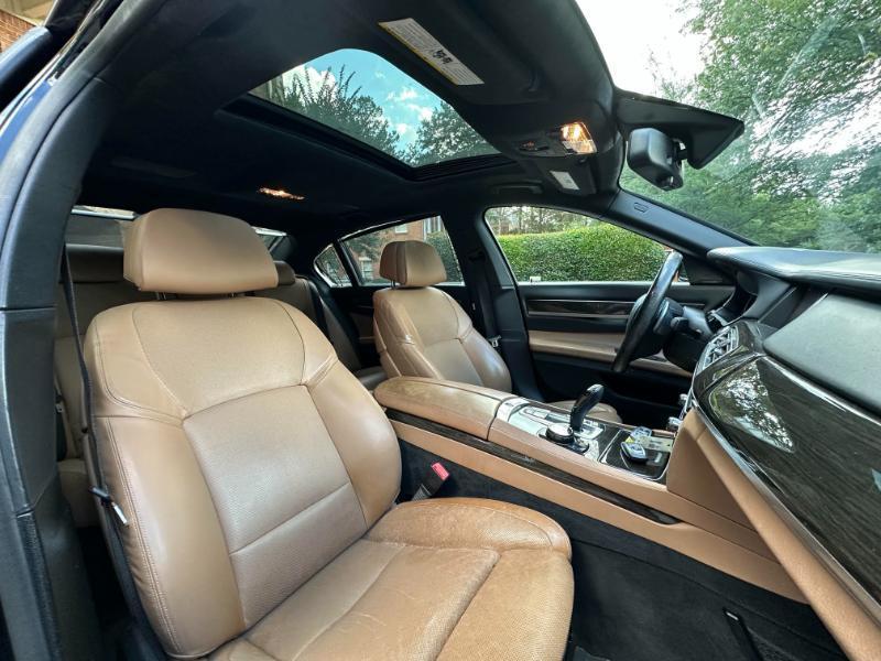 BMW 7-Series 750Li 2014