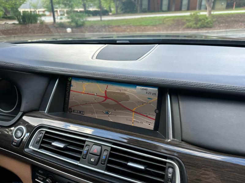 BMW 7-Series 750Li 2014