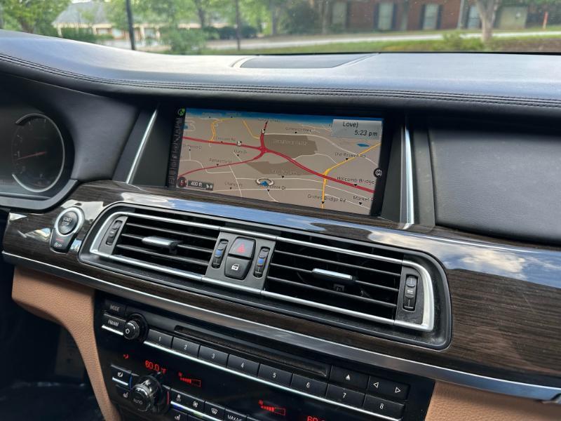 BMW 7-Series 750Li 2014