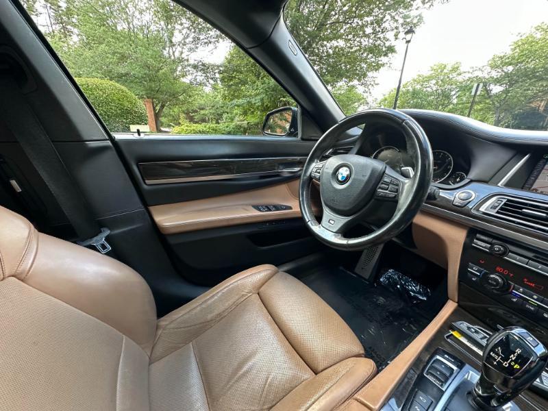 BMW 7-Series 750Li 2014