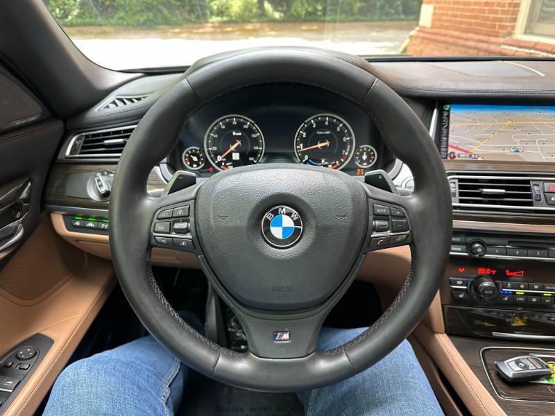 BMW 7-Series 750Li 2014