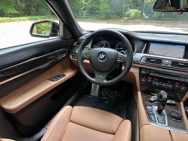 BMW 7-Series 750Li 2014