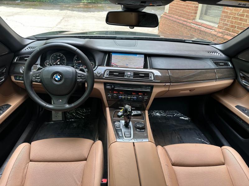 BMW 7-Series 750Li 2014