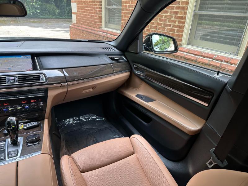 BMW 7-Series 750Li 2014